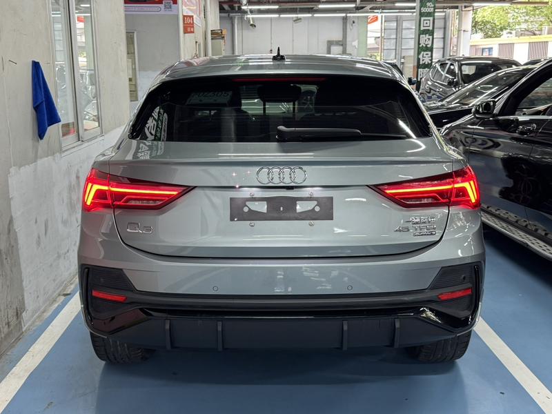 Audi Q3 Sportback, 2022 — фото 3 из 11
