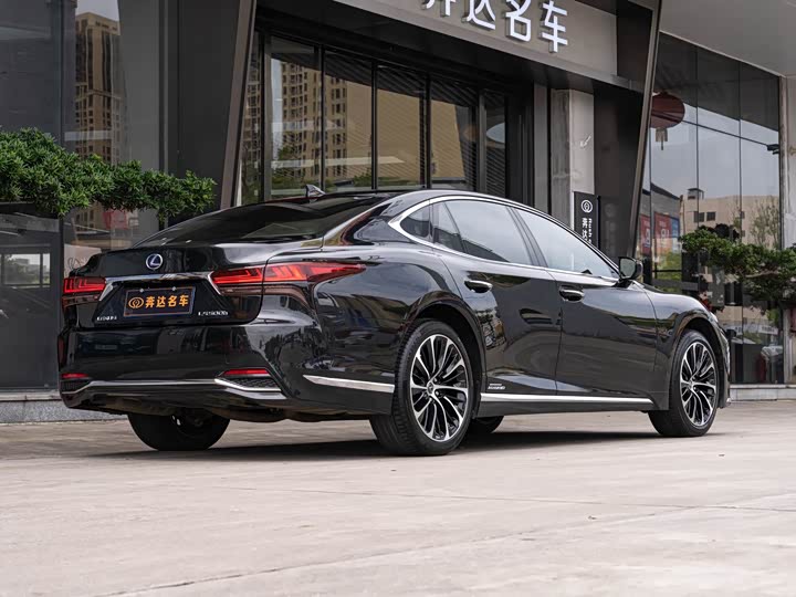 Lexus LS, 2021 — фото 3 из 9