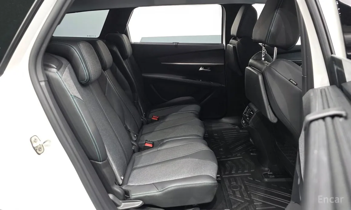 Peugeot 5008, 2022 — фото 12 из 12