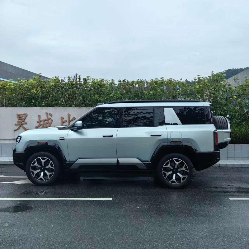 BYD FangChengBao Leopard 8, 2024 — фото 3 из 11