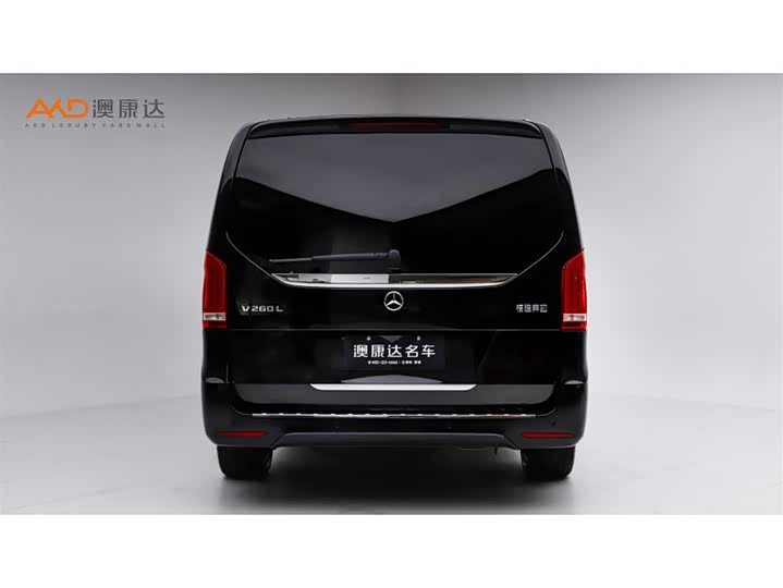 Mercedes-Benz V-Class, 2023 — фото 4 из 9