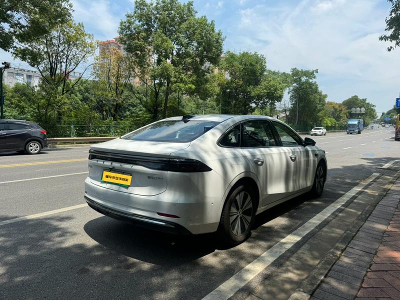 Geely Galaxy A7, 2025 — фото 6 из 11
