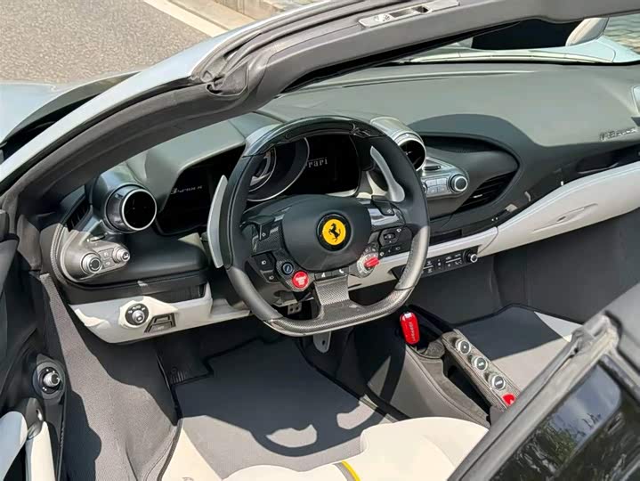 Ferrari F8, 2023 — фото 9 из 9