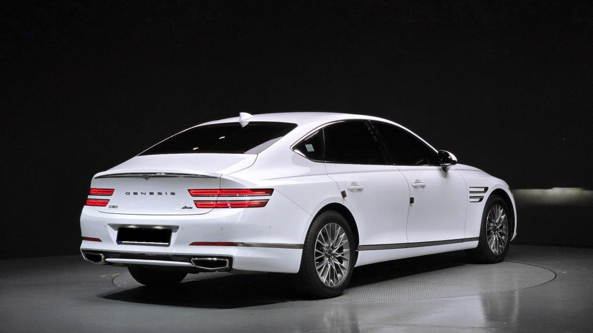 Genesis G80, 2022 — фото 2 из 12