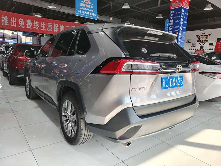 Toyota Wildlander, 2023 — фото 7 из 12