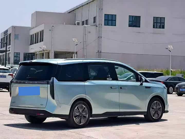 Maxus Mifa 7, 2023 — фото 4 из 9