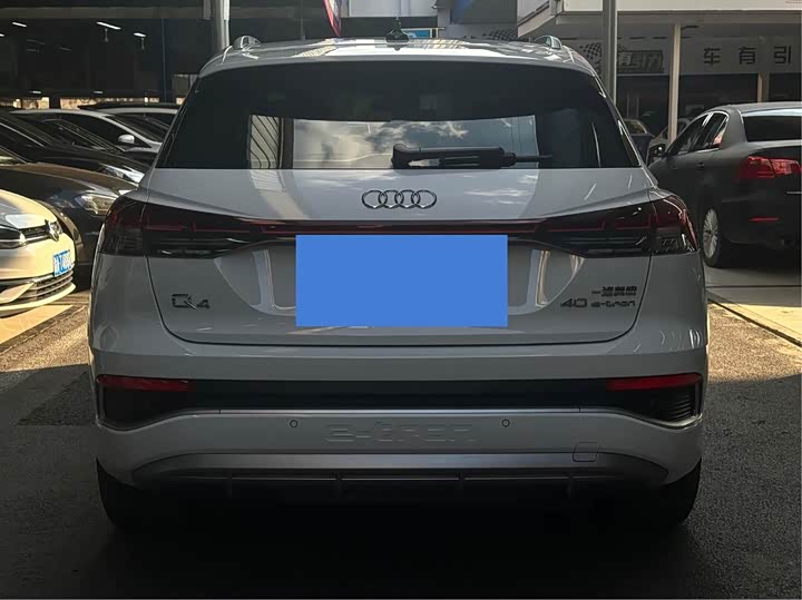 Audi Q4 e-tron, 2023 — фото 5 из 9