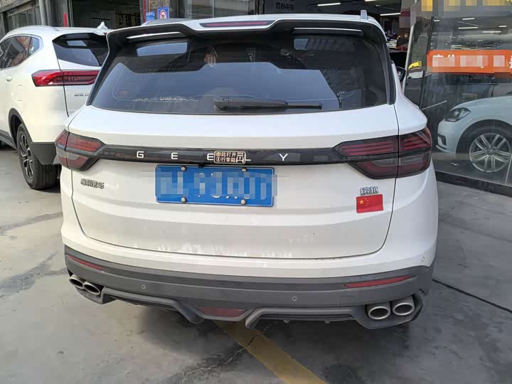 Geely Coolray, 2023 — фото 4 из 9