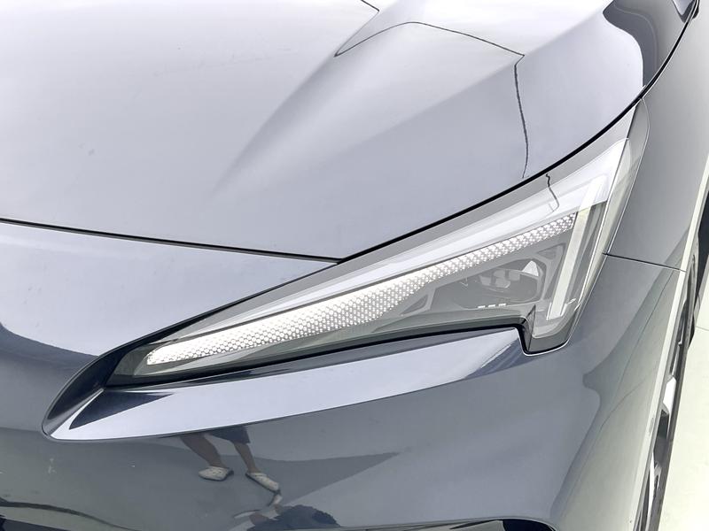 BAIC Arcfox Alpha T5, 2025 — фото 9 из 12