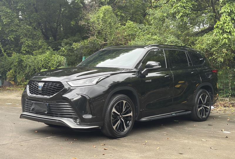 Toyota Crown Kluger, 2021 — купить в Смоленске под ключ