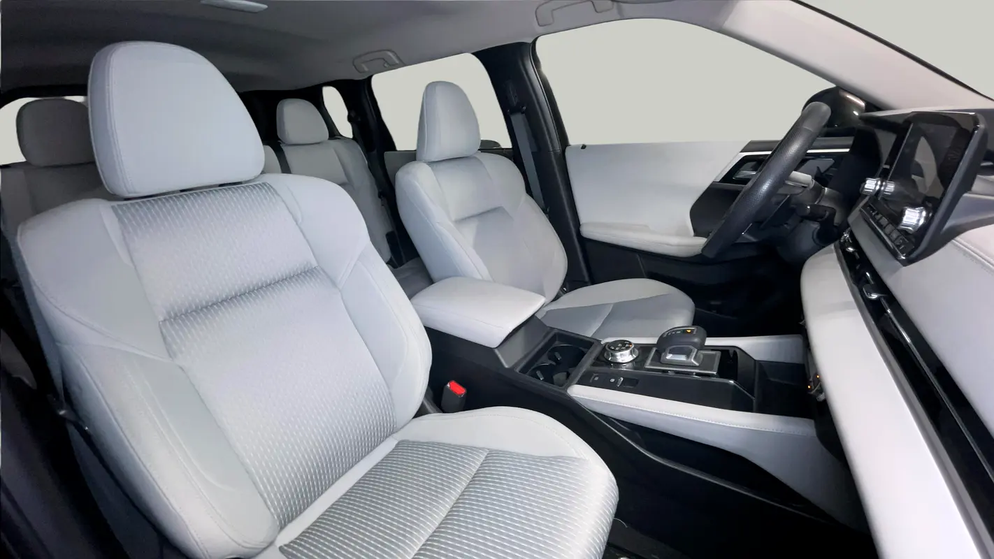 Mitsubishi Outlander, 2023 — фото 6 из 10