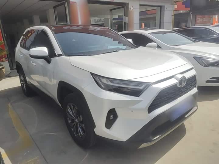 Toyota RAV4, 2023 — фото 4 из 9