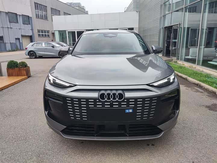 Audi Q6L e-tron, 2026 — фото 2 из 9