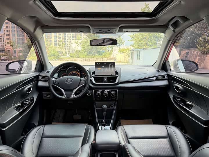 Toyota Yaris L Hatchback, 2022 — фото 5 из 9