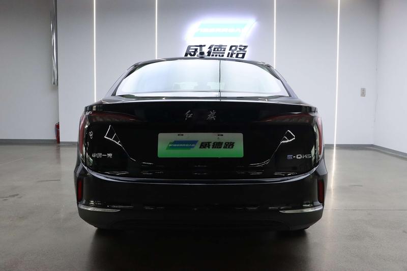 Hongqi E-QM5, 2026 — фото 6 из 12