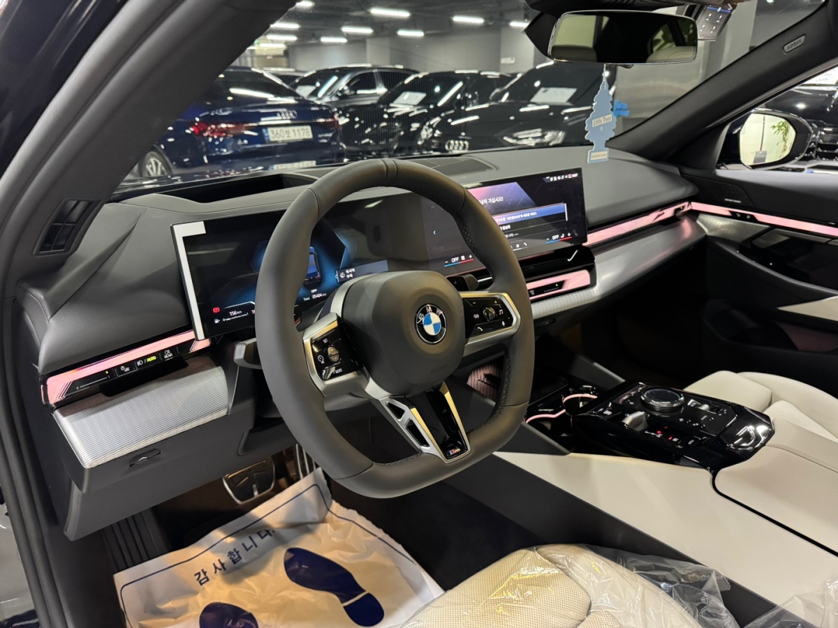 BMW 5 Series, 2026 — фото 4 из 12