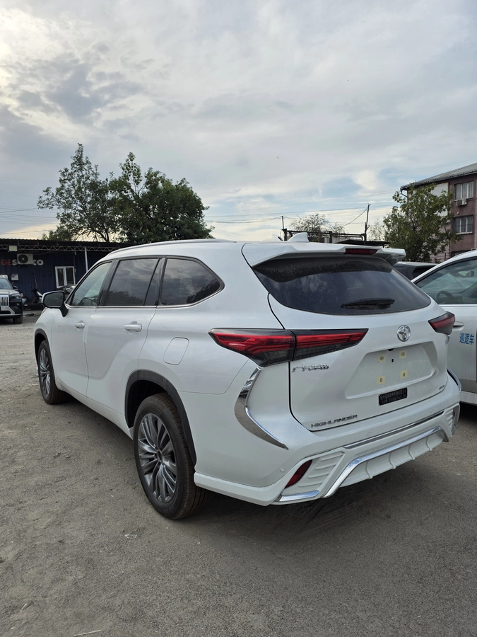 Toyota Highlander, 2026 — фото 6 из 12