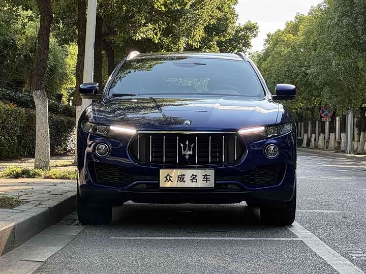 Maserati Levante, 2021 — фото 2 из 9