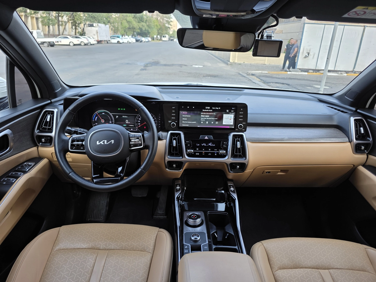 Kia Sorento, 2022 — фото 9 из 11