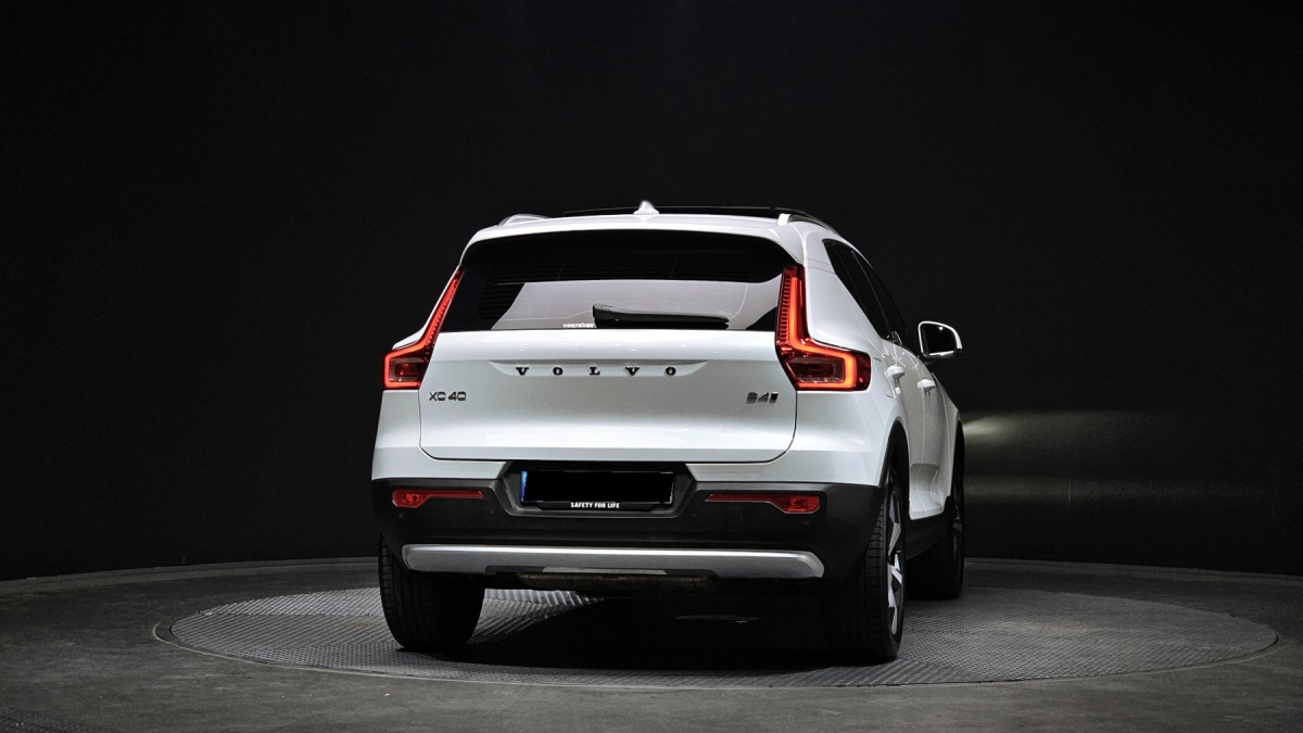 Volvo XC40, 2023 — фото 4 из 12