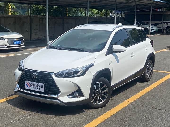 Toyota Yaris L Hatchback, 2022 — купить в Тольятти под ключ