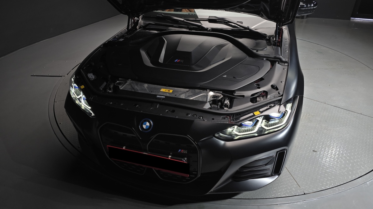 BMW i4, 2022 — фото 6 из 12