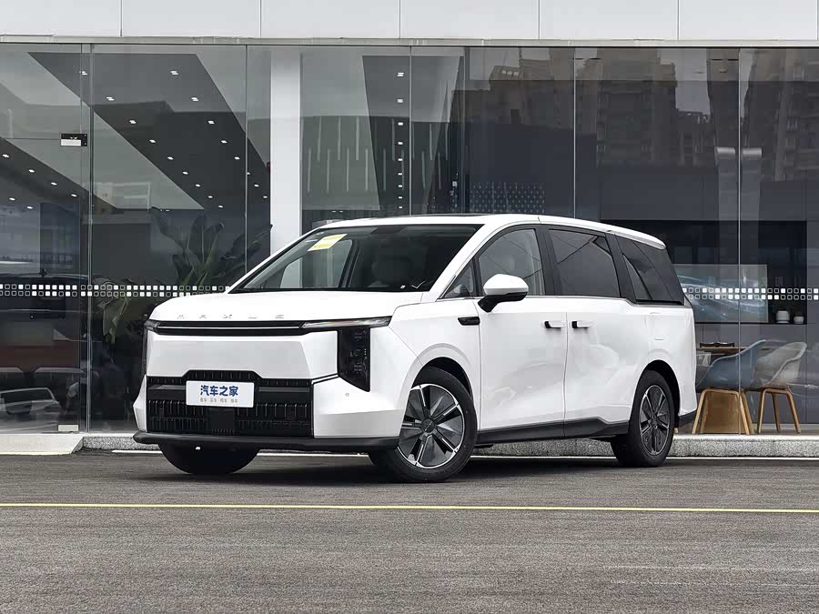 Maxus Mifa 7, 2026 — купить в Москве под ключ