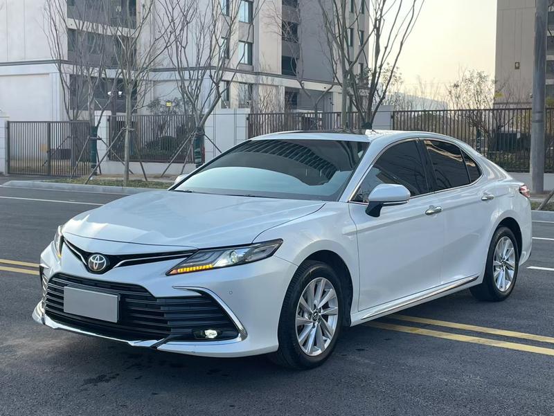 Toyota Camry, 2023 — купить в Перми под ключ