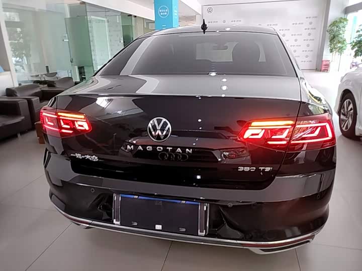 Volkswagen Magotan, 2025 — фото 6 из 9