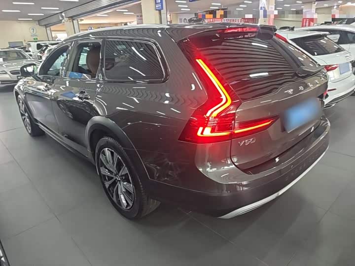Volvo V90, 2021 — фото 5 из 9