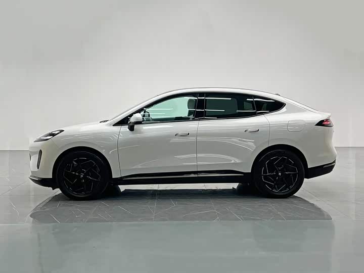 GAC Hyptec HT, 2024 — фото 3 из 9