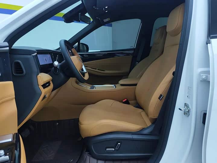 Geely Galaxy L7, 2025 — фото 9 из 9