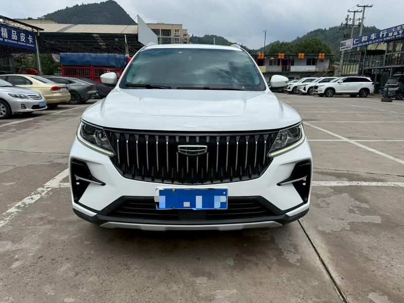 Geely Vision X6, 2022 — фото 2 из 10
