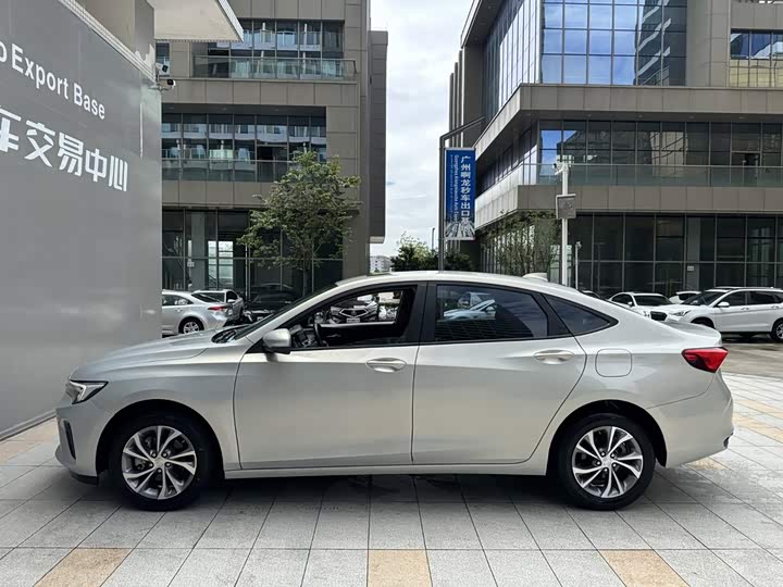 Buick Verano, 2022 — фото 3 из 9
