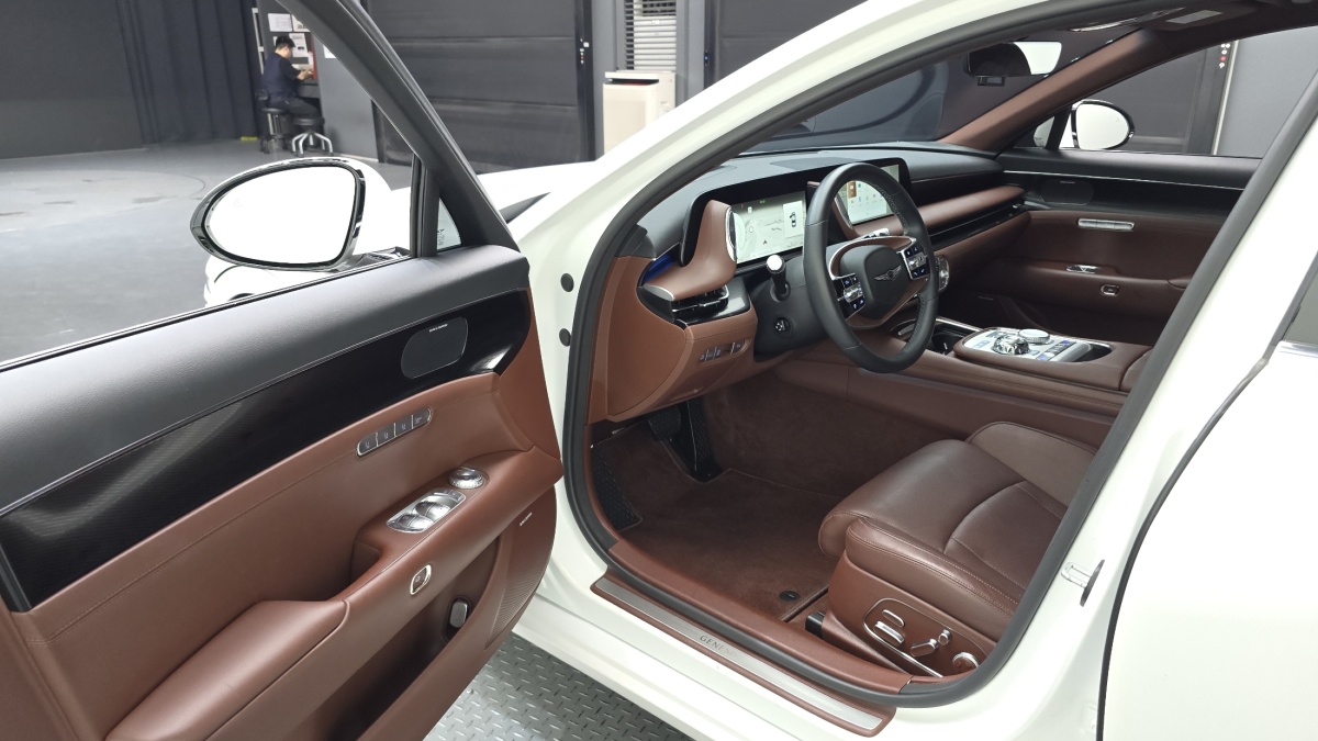 Genesis G90, 2022 — фото 10 из 12