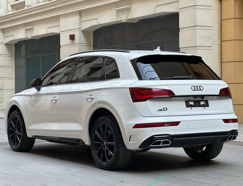 Audi Q5L, 2022 — фото 4 из 12