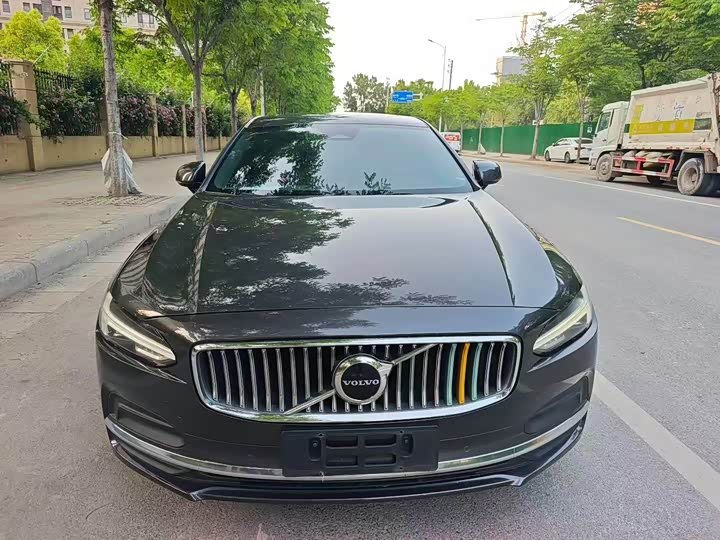 Volvo S90, 2022 — фото 2 из 9