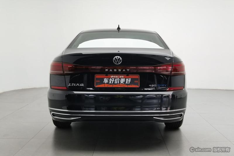 Volkswagen Passat Hybrid, 2023 — фото 3 из 12