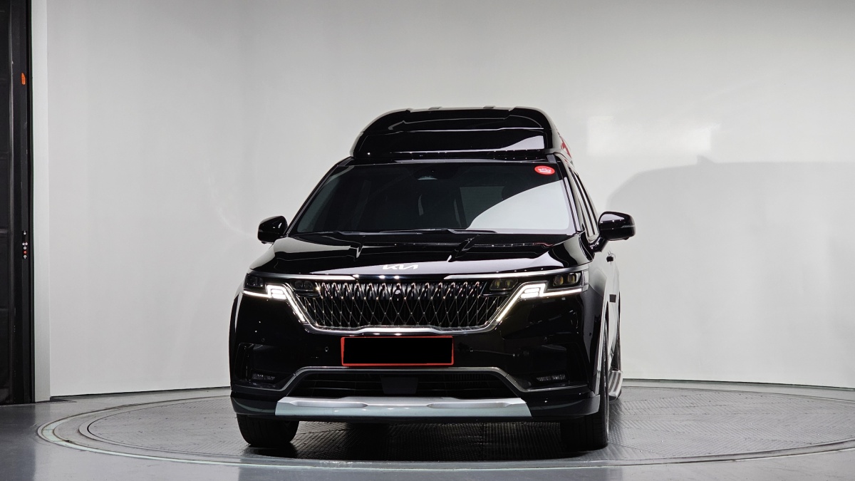 Kia Carnival, 2023 — фото 3 из 12