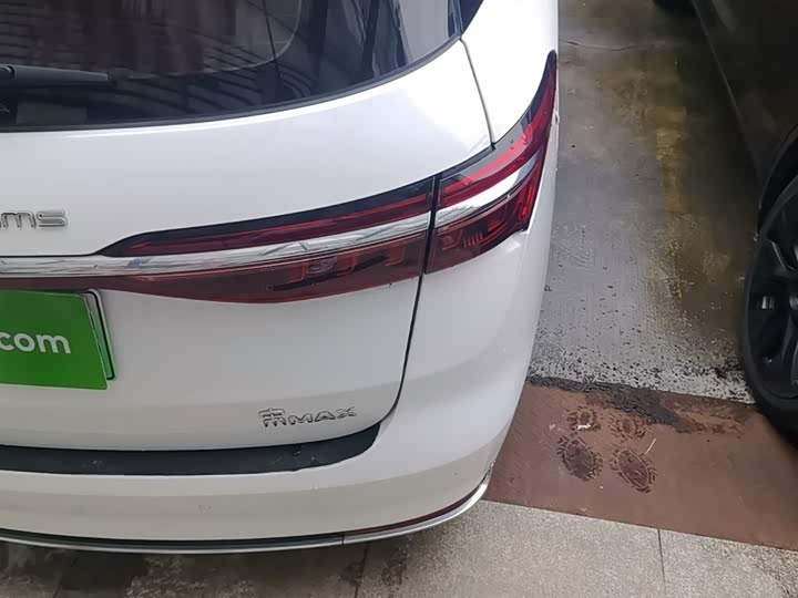 BYD Song Max Hybrid, 2022 — фото 8 из 9