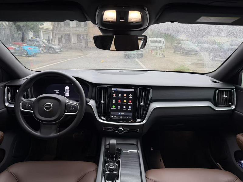 Volvo S60, 2025 — фото 7 из 10