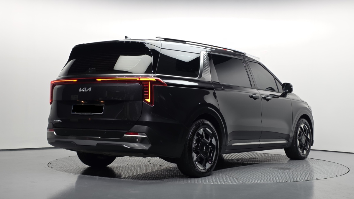 Kia Carnival, 2024 — фото 2 из 12