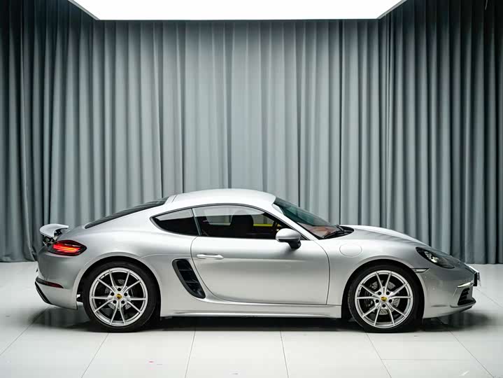 Porsche 718, 2022 — фото 7 из 9