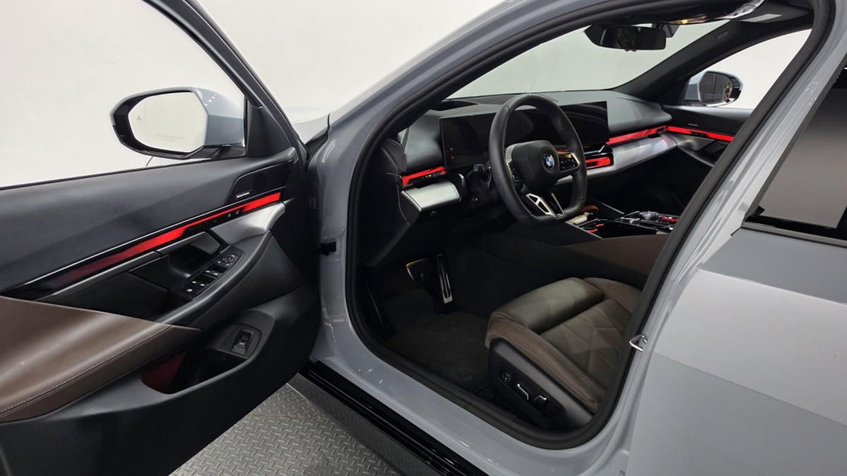 BMW 5 Series, 2024 — фото 9 из 12