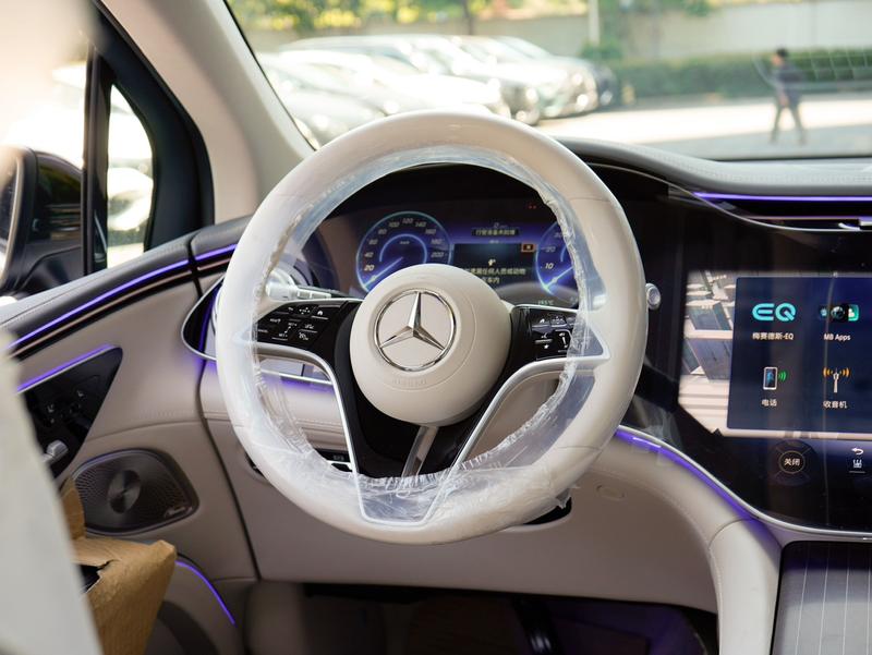 Mercedes-Benz EQS SUV, 2026 — фото 8 из 12