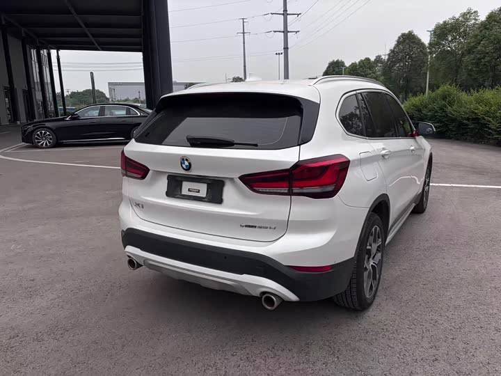 BMW X1, 2022 — фото 3 из 7