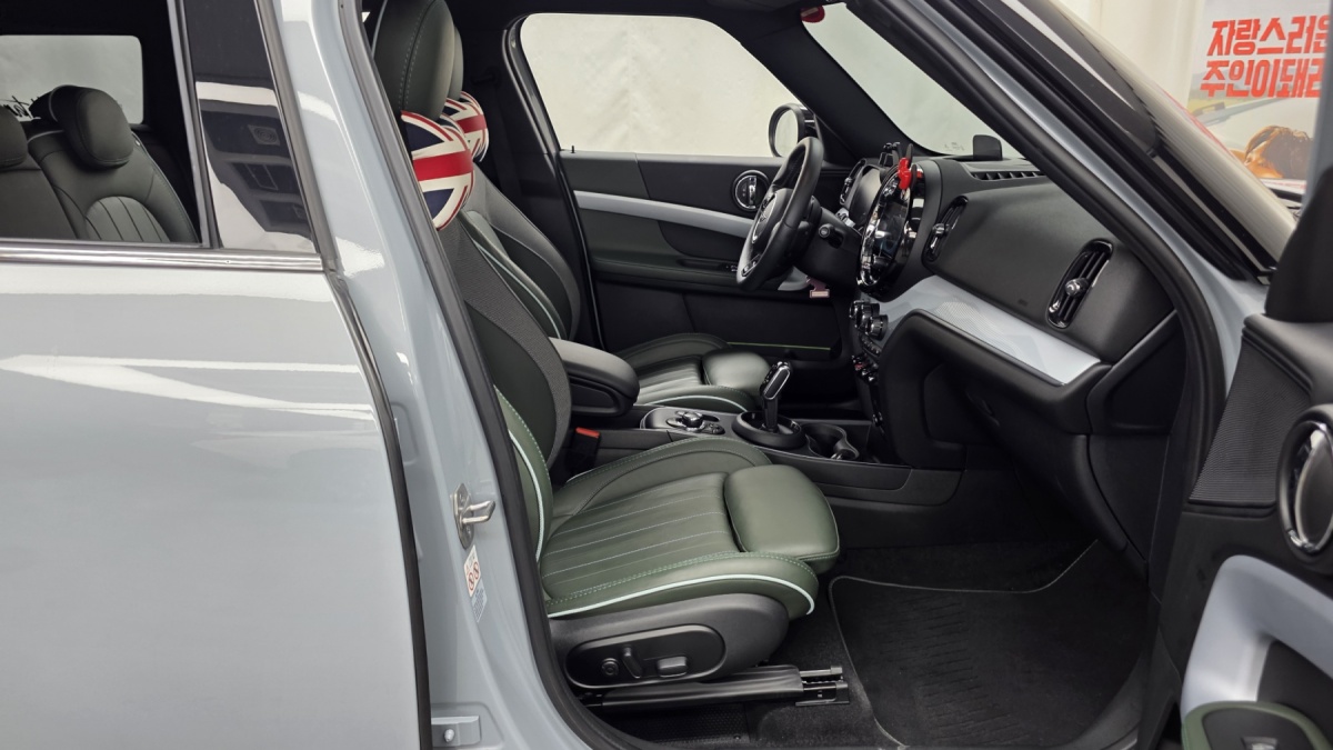 Mini Countryman, 2022 — фото 10 из 12