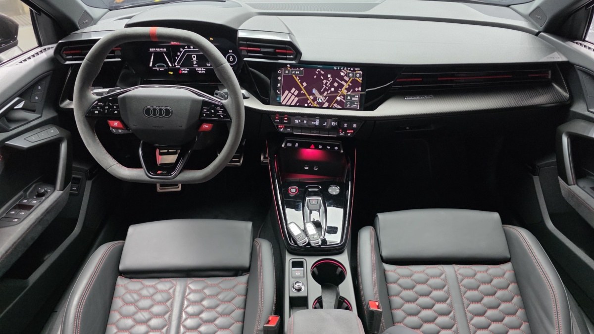 Audi RS 3, 2025 — фото 7 из 12