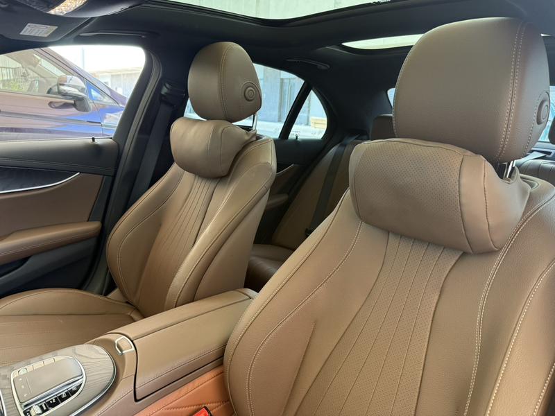 Mercedes-Benz E-Class, 2023 — фото 12 из 12