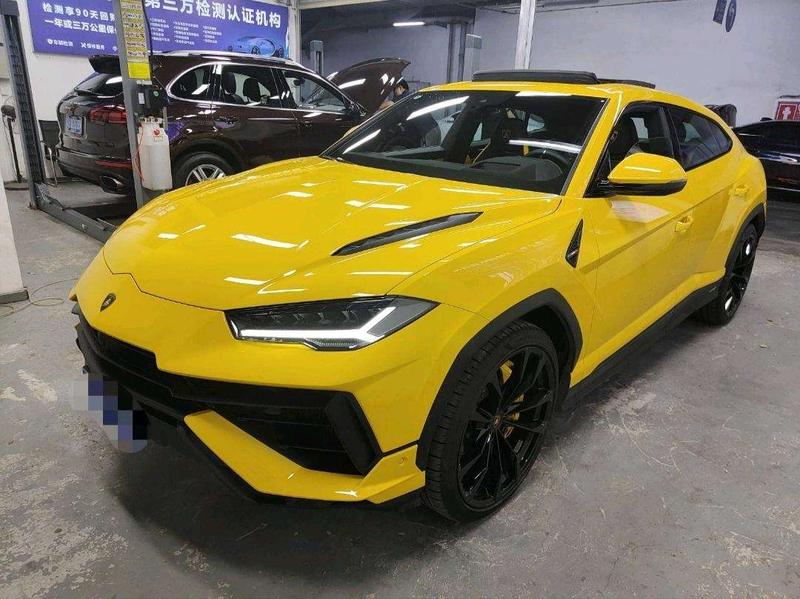 Lamborghini Urus, 2023 — купить в Ульяновске под ключ